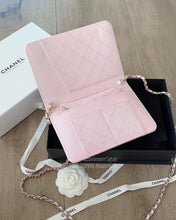 Load image into Gallery viewer, CHANEL WALLET ON CHAIN