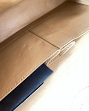 Load image into Gallery viewer, CHANEL MEDIUM CLASSIC FLAP