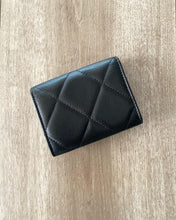 Load image into Gallery viewer, CHANEL 19 MONALISA XL CARD HOLDER