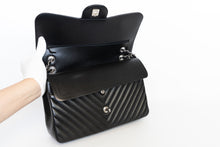 Load image into Gallery viewer, CHANEL CLASSIC DOUBLE FLAP