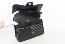 Load image into Gallery viewer, CHANEL CLASSIC DOUBLE FLAP