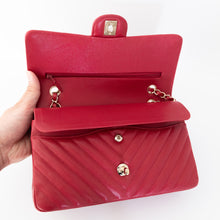 Load image into Gallery viewer, CHANEL CLASSIC FLAP